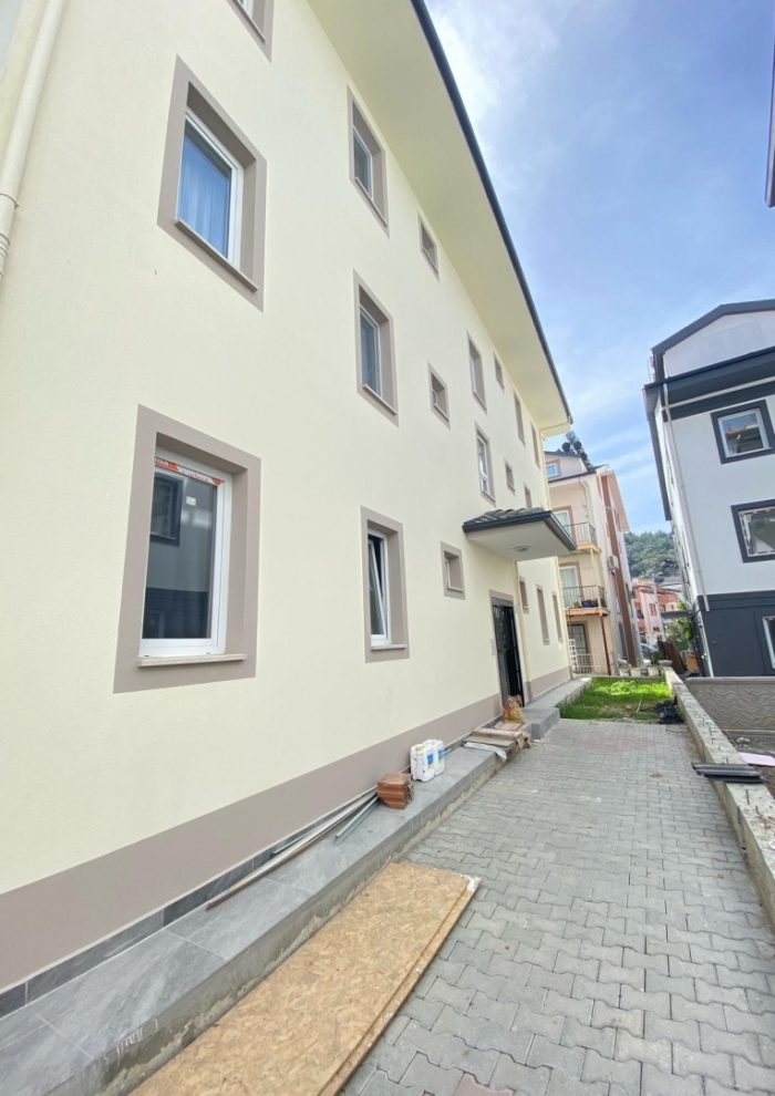 PATLANGIÇ MAHALLESİ HIDIRLIK MEVKİİNDE SIFIR 2+1 YÜKSEK ÇATI 